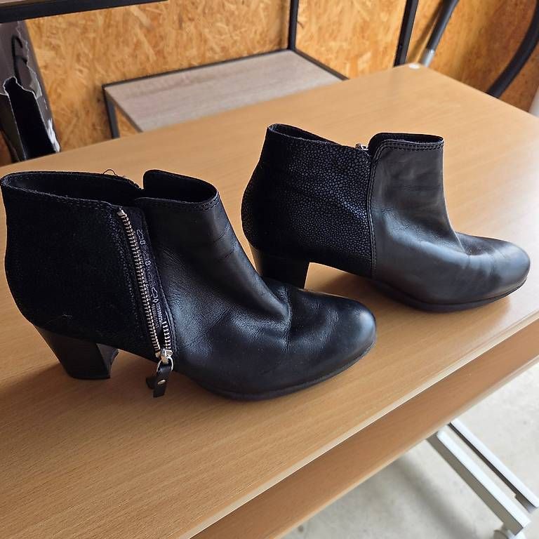 Scarpe da donna: Bottines cuir noir P.41 – Usato da Bassecourt venduto da l.carnal 2