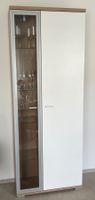 Wohnzimmerschrank (Geschirrschrank) mit Glasvitrine