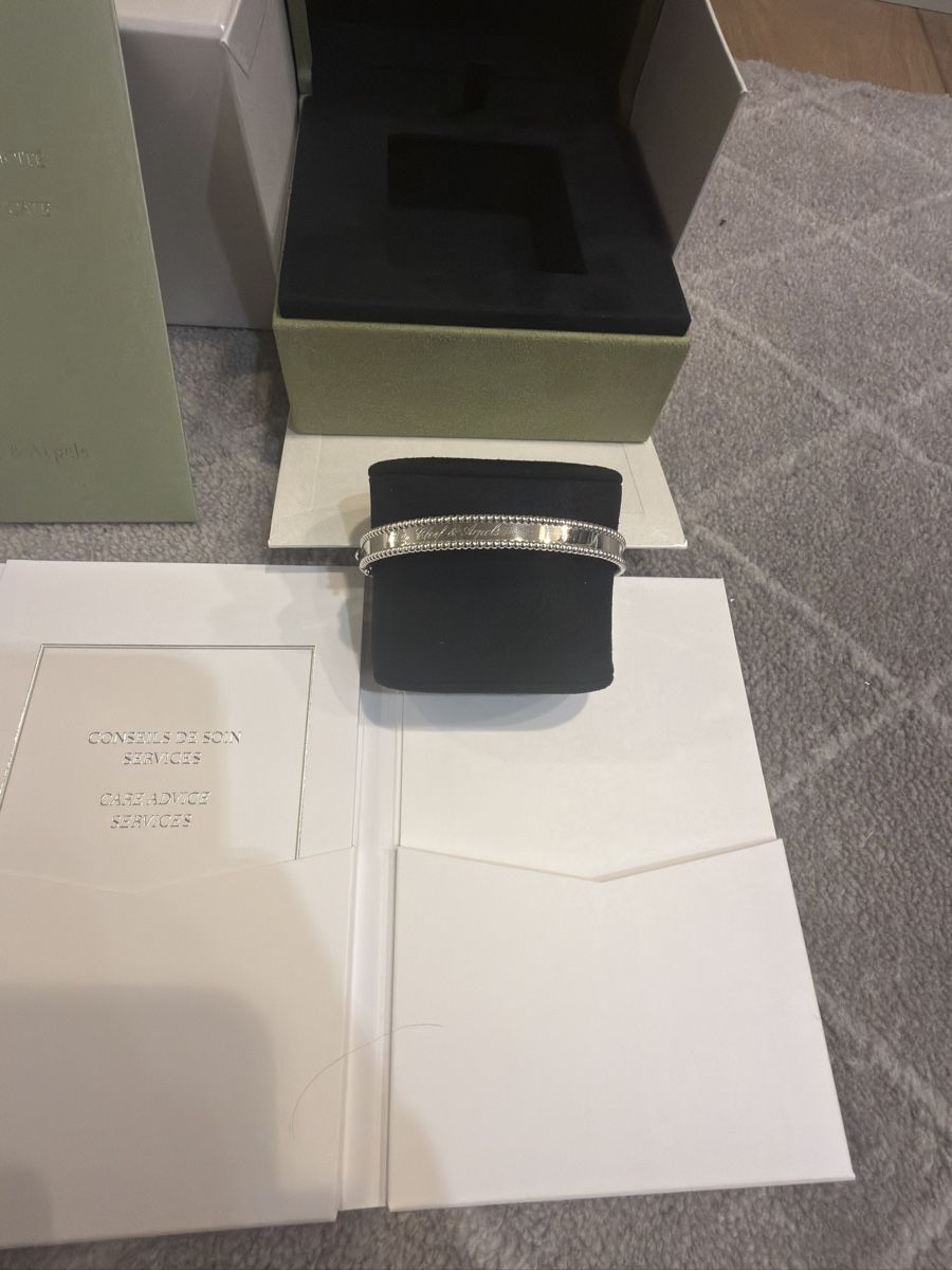Van Cleef Bracelets: Van Cleef&Arpels , Perlée signature, medium model – D'occasion à Zürich par LWCollector 5