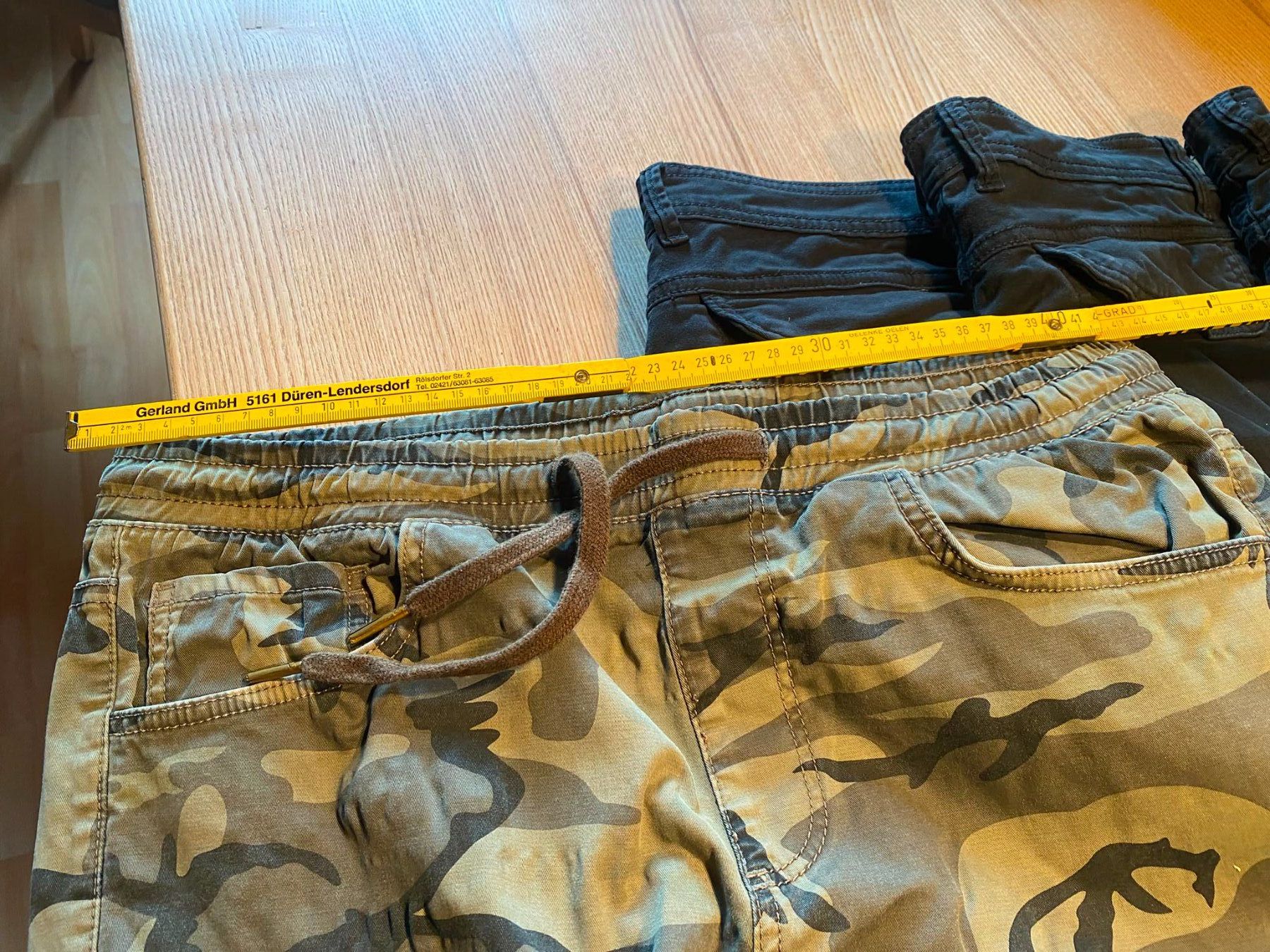 Pantalons: 4 Herrenhosen Gr. M – D'occasion à Röschenz par Tashroal 5