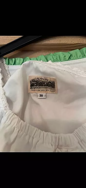 Vestiti: Dirndl – Usato da Frutigen venduto da Petra.Schmid 3