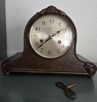 Mechanische Kamin-/Tischuhr, um 1920–1935