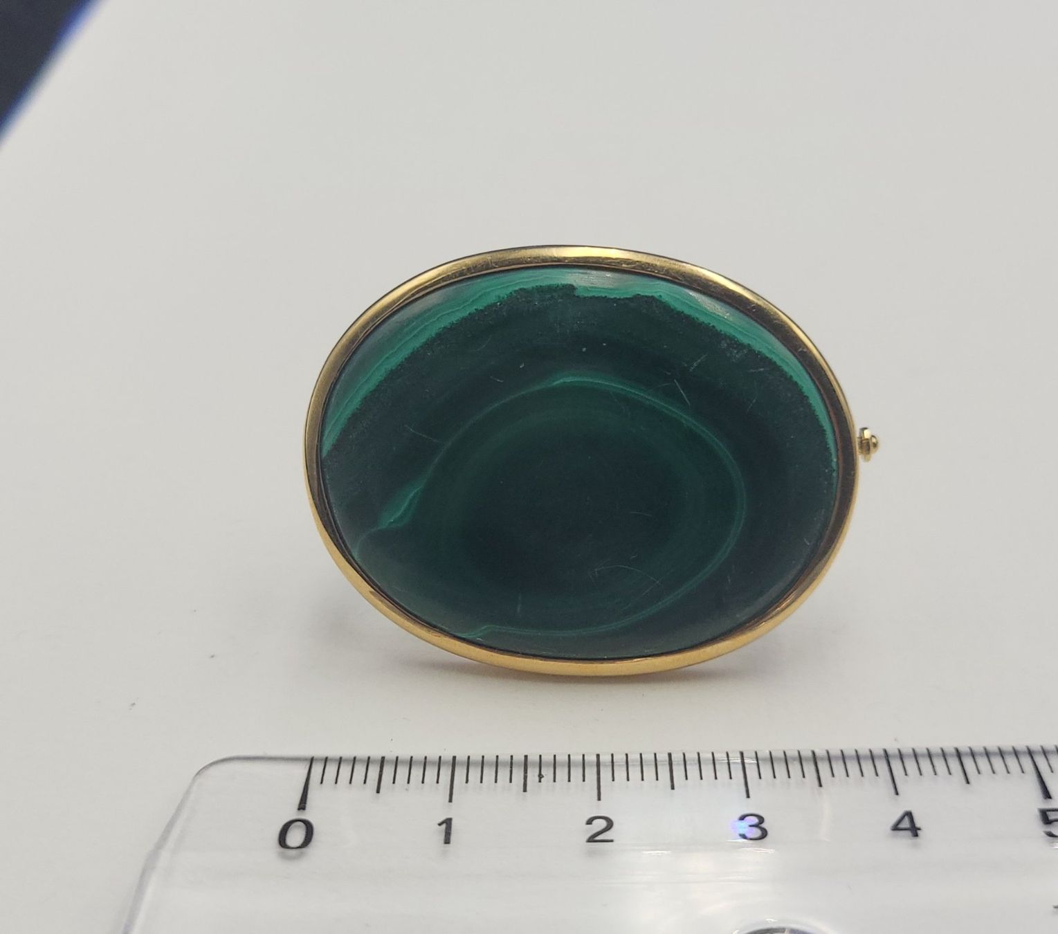 Spille & Fermagli: Massiv 18 karat 750 Gold Malachit Brosche – Usato da Wald ZH venduto da Aniade