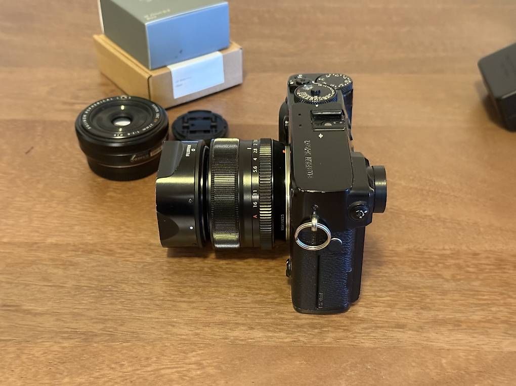 Fujifilm Fotocamera: Fujifilm X-pro2 avec 35mm et 27mm – Usato da Lausanne venduto da Meiloui 2