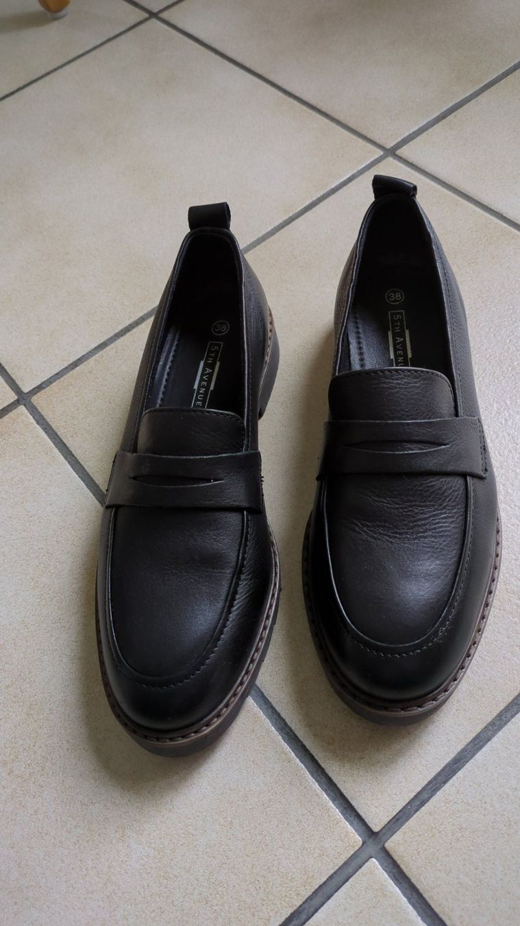 Damenschuhe: Loafer Gr. 38 "5th Avenue" (neu) – Neu (gemäss Beschreibung) aus Bonstetten von Driver7