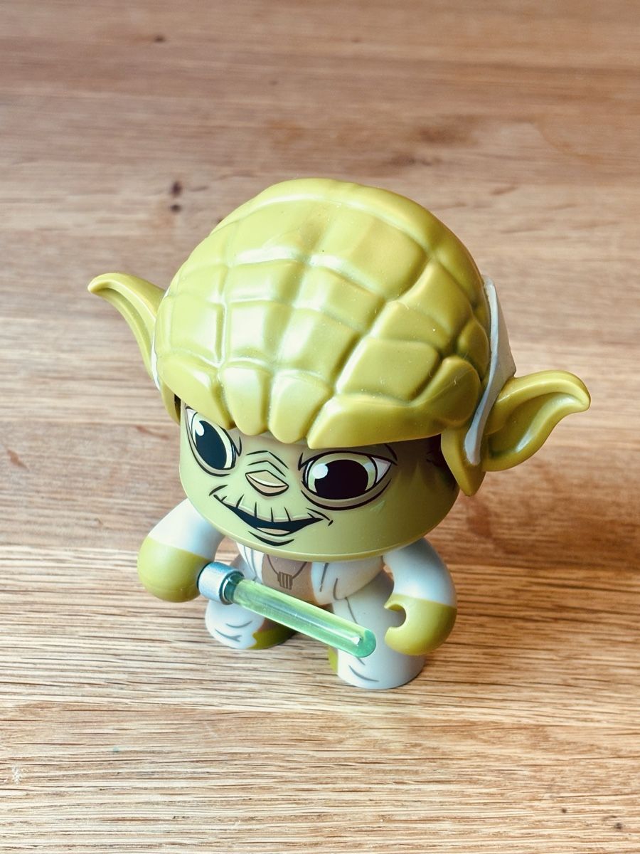 Hasbro Statuette: Star Wars Hasbro Mighty Muggs: Yoda – Usato da Fehraltorf venduto da nolram75 2