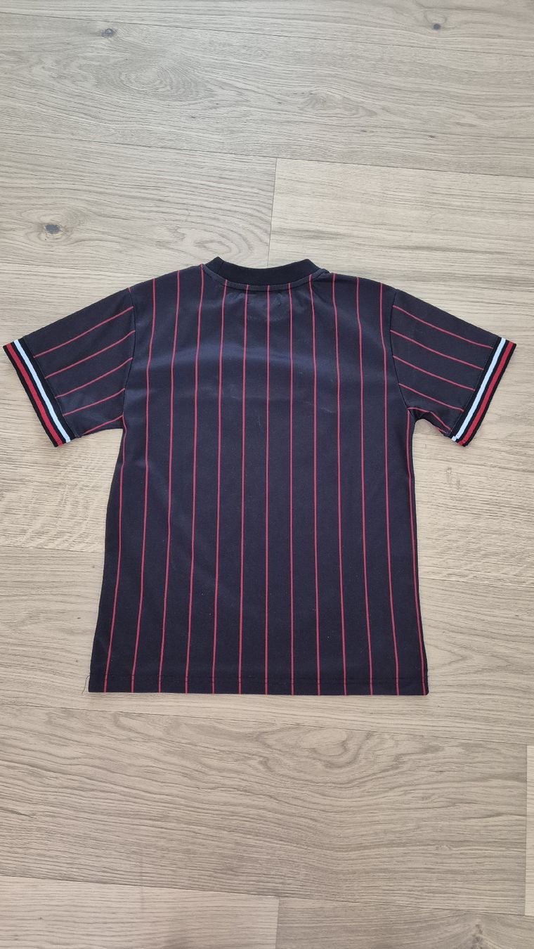 Camicie, T-shirt & Polo: T-Shirt Yangster – Usato da Wittenbach venduto da Pirufa 1