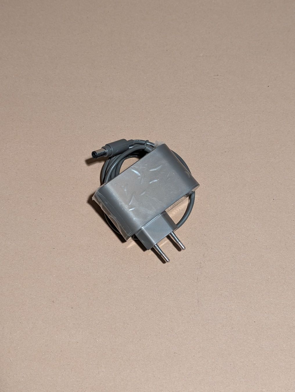 Accus & piles: Chargeur pour Dyson DC30, 34, 35, 45 – Neuf (Voir description) à Portalban par Deuxieme-vie