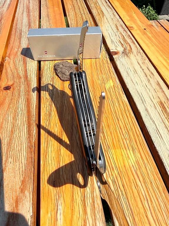 Victorinox Taschenmesser: Hunter XT  0.8341.MC9. – Neu und originalverpackt aus Uttigen von Epesse 4