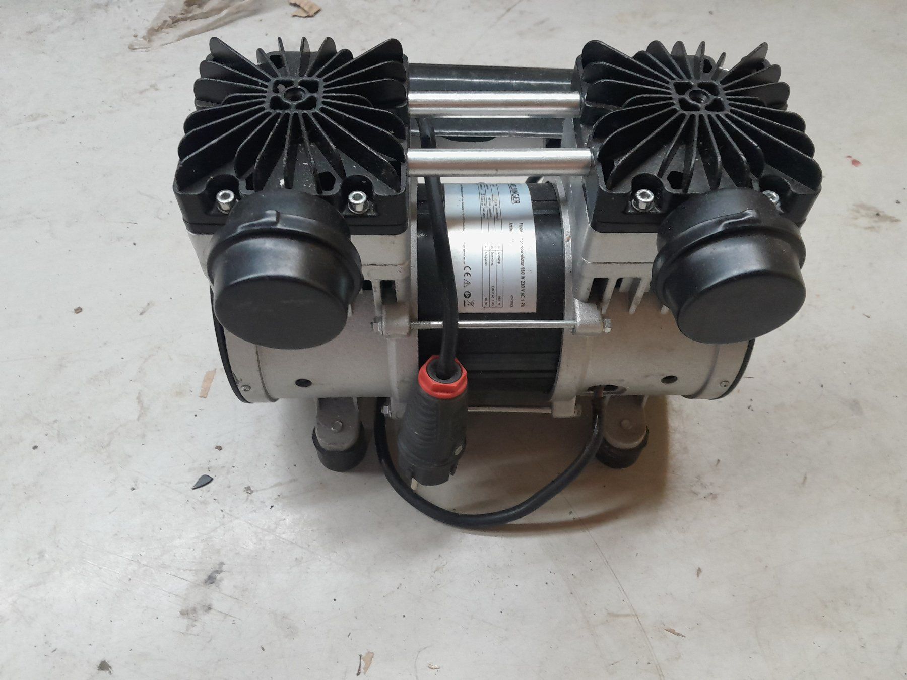 Compressori: WELDINGER Flüsterkompressormotor neu – Usato da Au ZH venduto da milek85