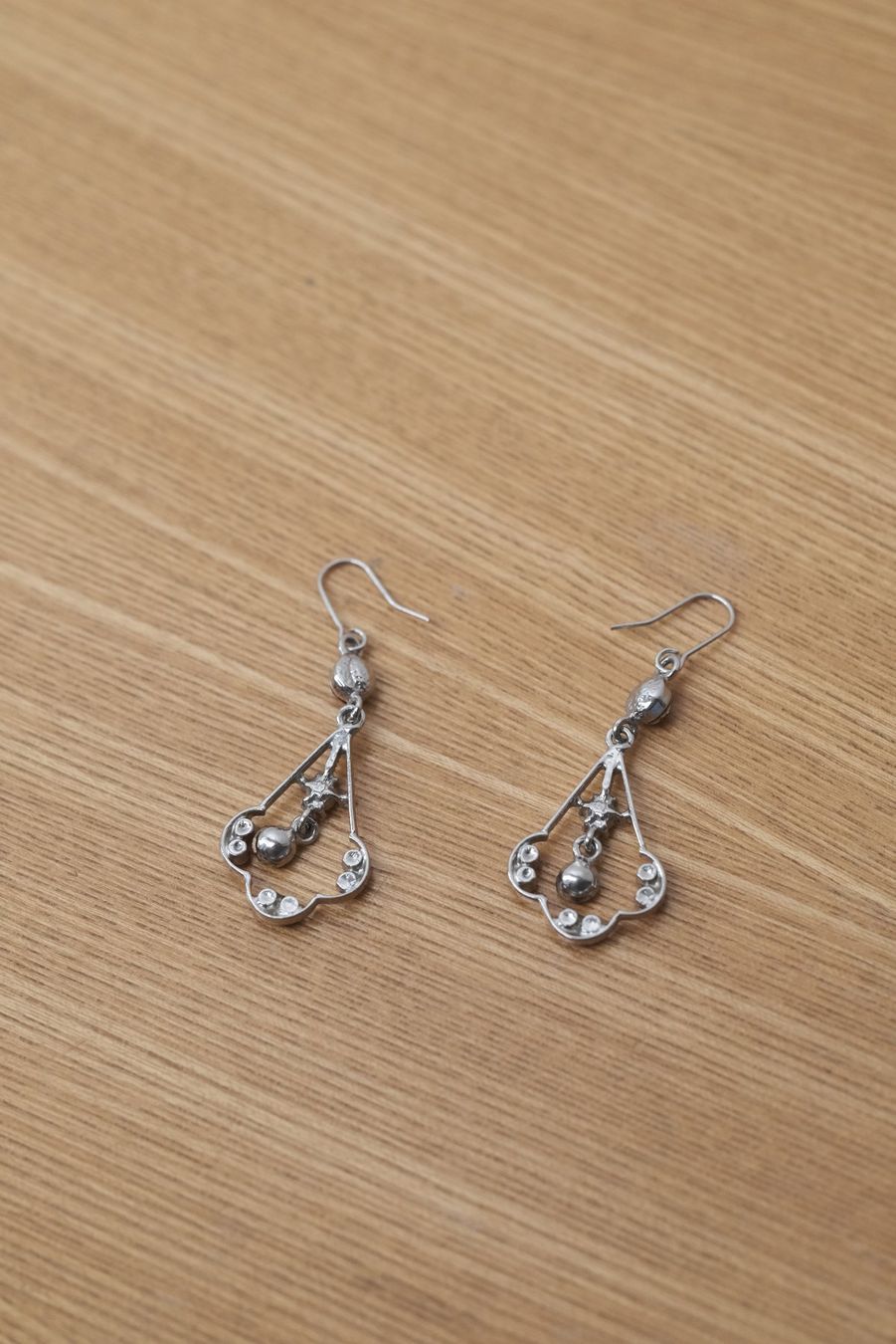 Ohrringe & -stecker: Elegante Ohrringe mit roten Steinen – Gebraucht aus Basel von Bluemoewe 2