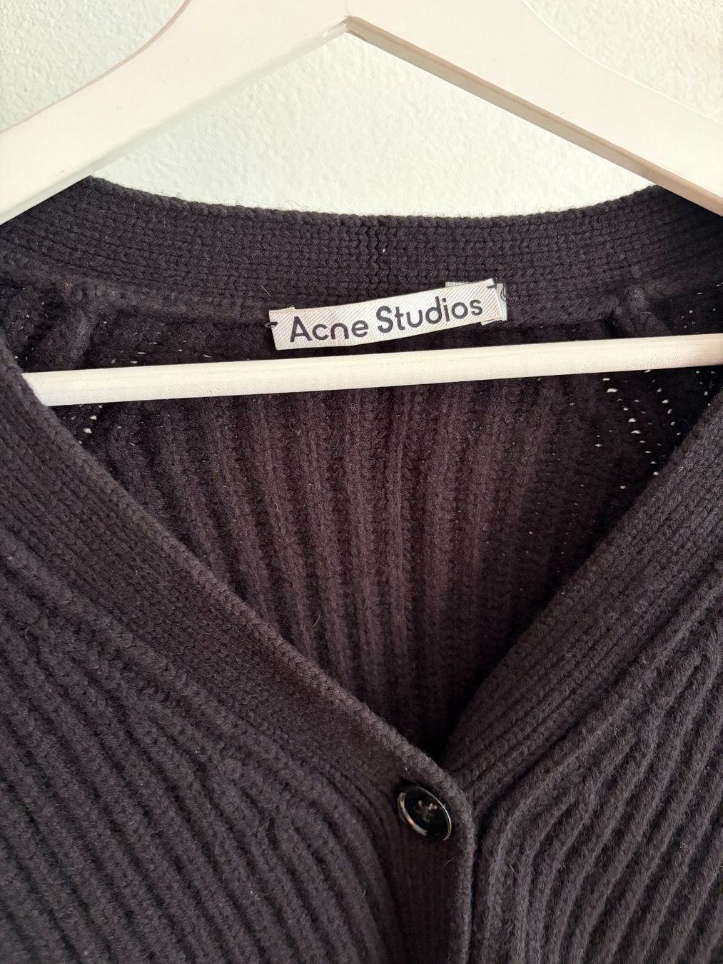 Acne Studios Jacken: ACNE STUDIOS STRICKJACKE SCHWARZ GRÖSSE M – Gebraucht aus Zürich von joh_z2vz 2