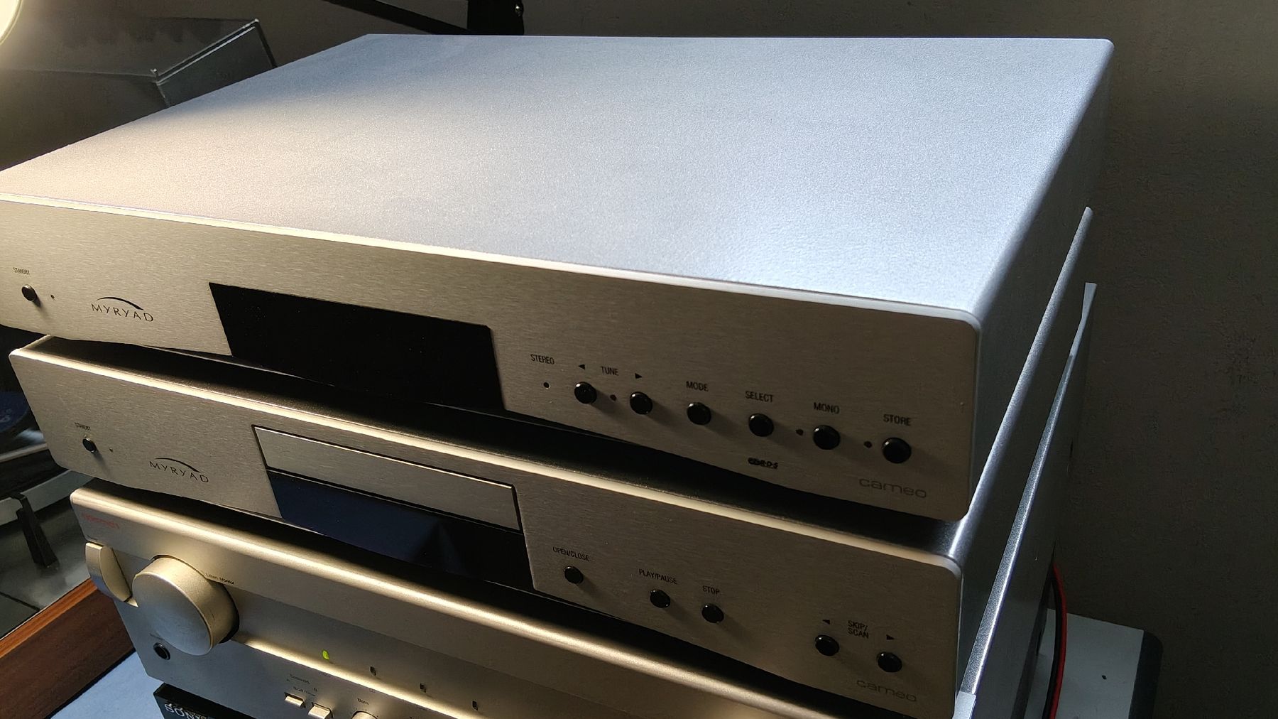 Amplificatori: Lettore CD e tuner MYRYAD CAMEO High end Audiophile – Usato da Chiasso venduto da Valerio_Audio 4