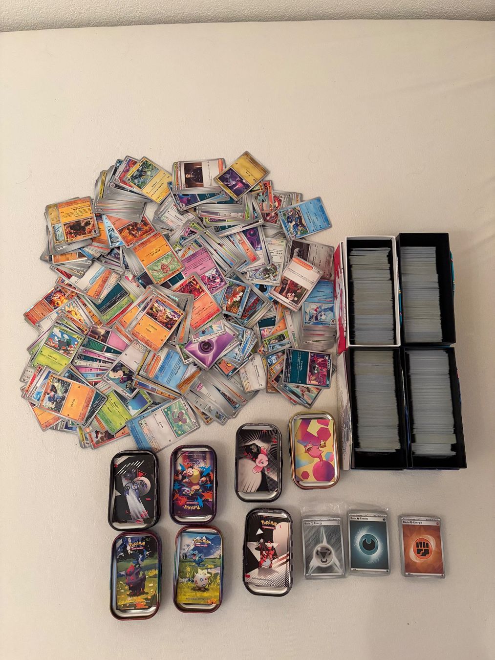 Pokémon Carte collezionabili: Pokémon Bulk versch. Sets, Rev. Holos, Holos und Common Card – Usato da Bürglen TG venduto da Sahin1403