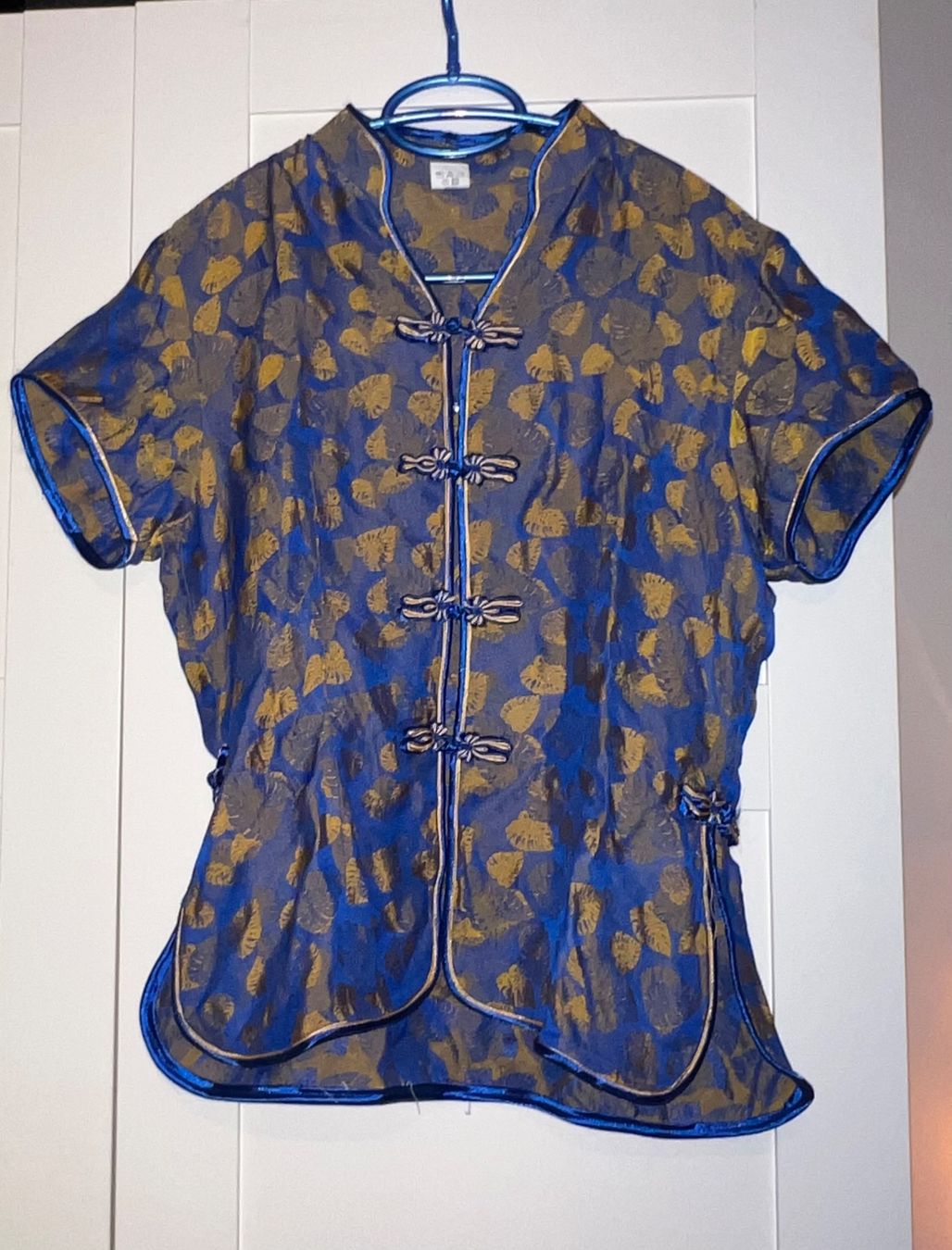 Camicette: • Bluse in Asiastyle • – Usato da Basel venduto da mendoza13