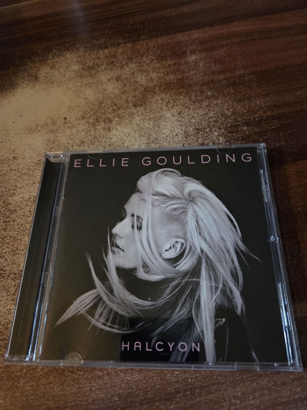 CD: Ellie Goulding - Halcyon – Usato da Wattenwil venduto da Mage66