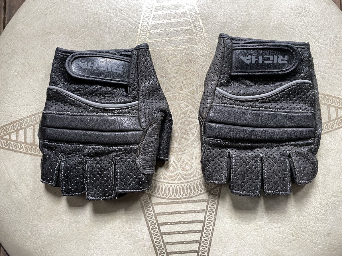 Gants & mitaines : Gants moto - mitaines  – D'occasion à La Tour / VS par patoye