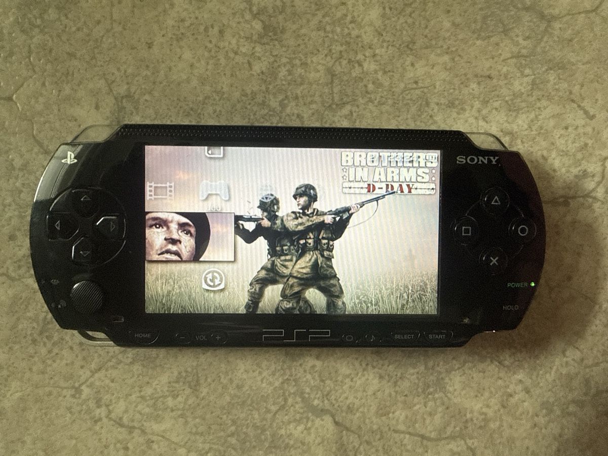 Sony Konsolen: Psp 1004 – Gebraucht aus Fribourg von dio_79ds 1