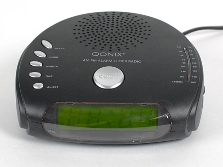 Sveglie: QONIX Radiowecker – Usato da Zollikofen venduto da Restwert_Zollikofen 2