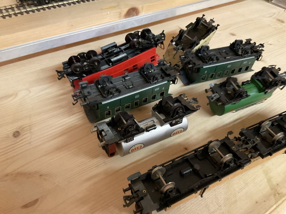 Fleischmann Modelleisenbahnen: 7 x Fleischmann  – Gebraucht aus Wald ZH von Sbbemilio 7