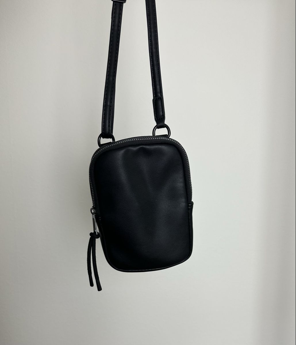 Taschen: Umhängetasche/Crossbodybag - Lederoptik – Gebraucht aus Benken SG von SecondTreasure