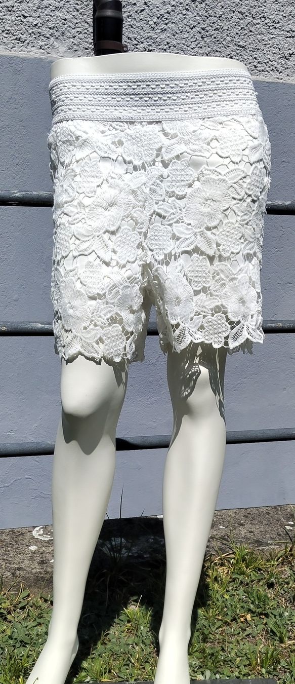 Pantaloni: Damen Shorts, weiss – Nuovo (secondo la descrizione) da STEFFISBURG venduto da Sumerstorm