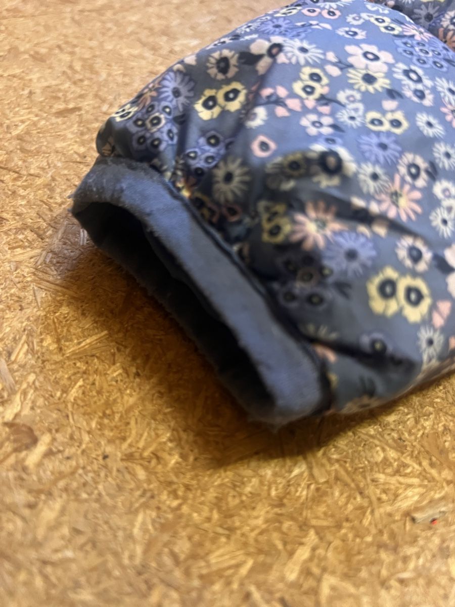 Tom Tailor Giacche & Cappotti: Tom Tailor Kinder Steppjacke blau mit Blumenmuster – Usato da Hilterfingen venduto da Kulturfluechter 2