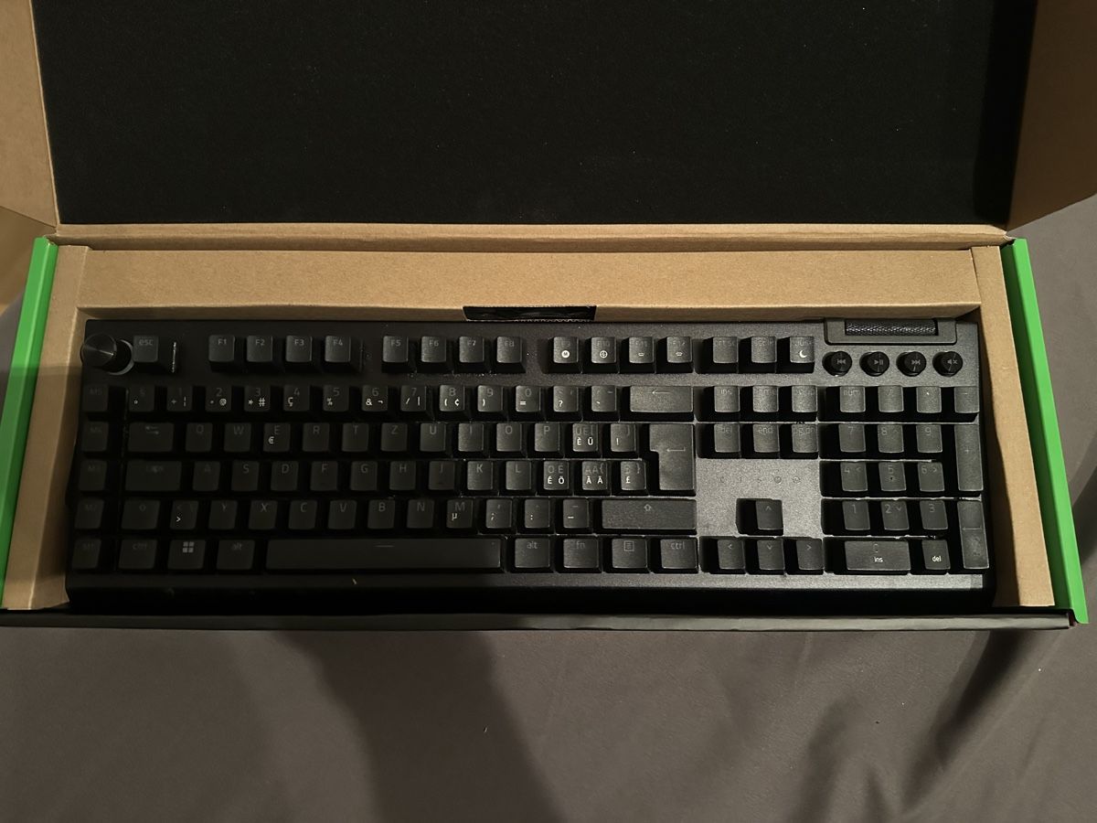 Razer Tastaturen: Razer BlackWidow V4 Pro  – Gebraucht aus Schalunen von Haris97 1