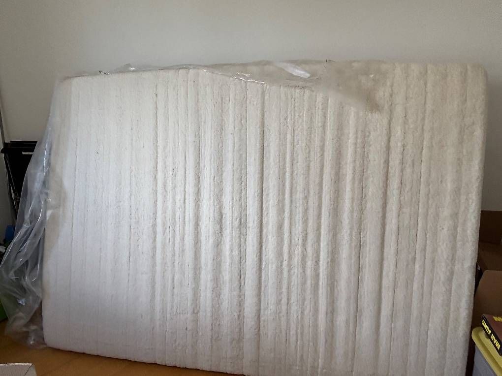 Materassi: Schaumstoff Matratze Grösse 140x200 – Usato da Zürich venduto da bar_stg7