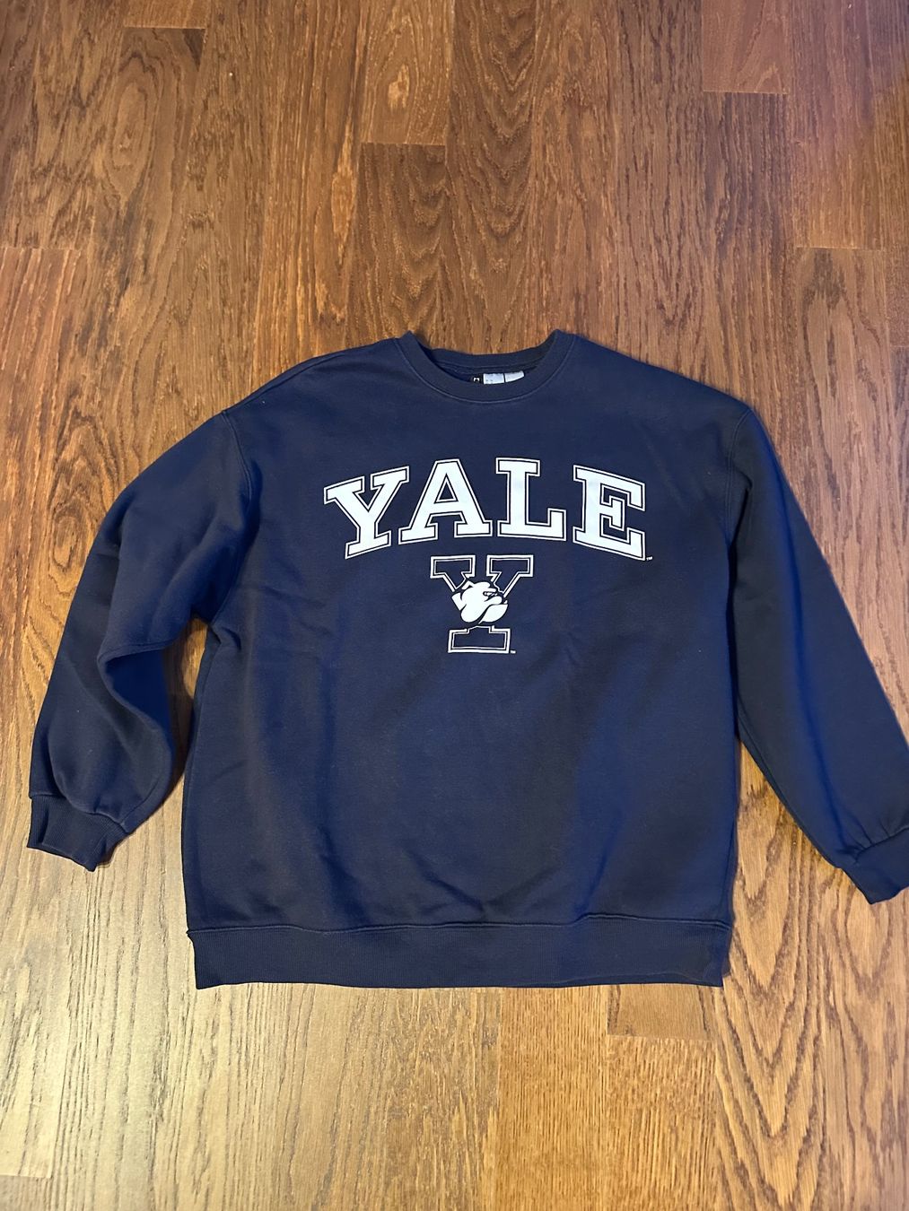 Maglioni & Felpe: Yale Pullover, Dunkelblau - Nie getragen, Gr. M – Nuovo (secondo la descrizione) da Zürich venduto da anyka