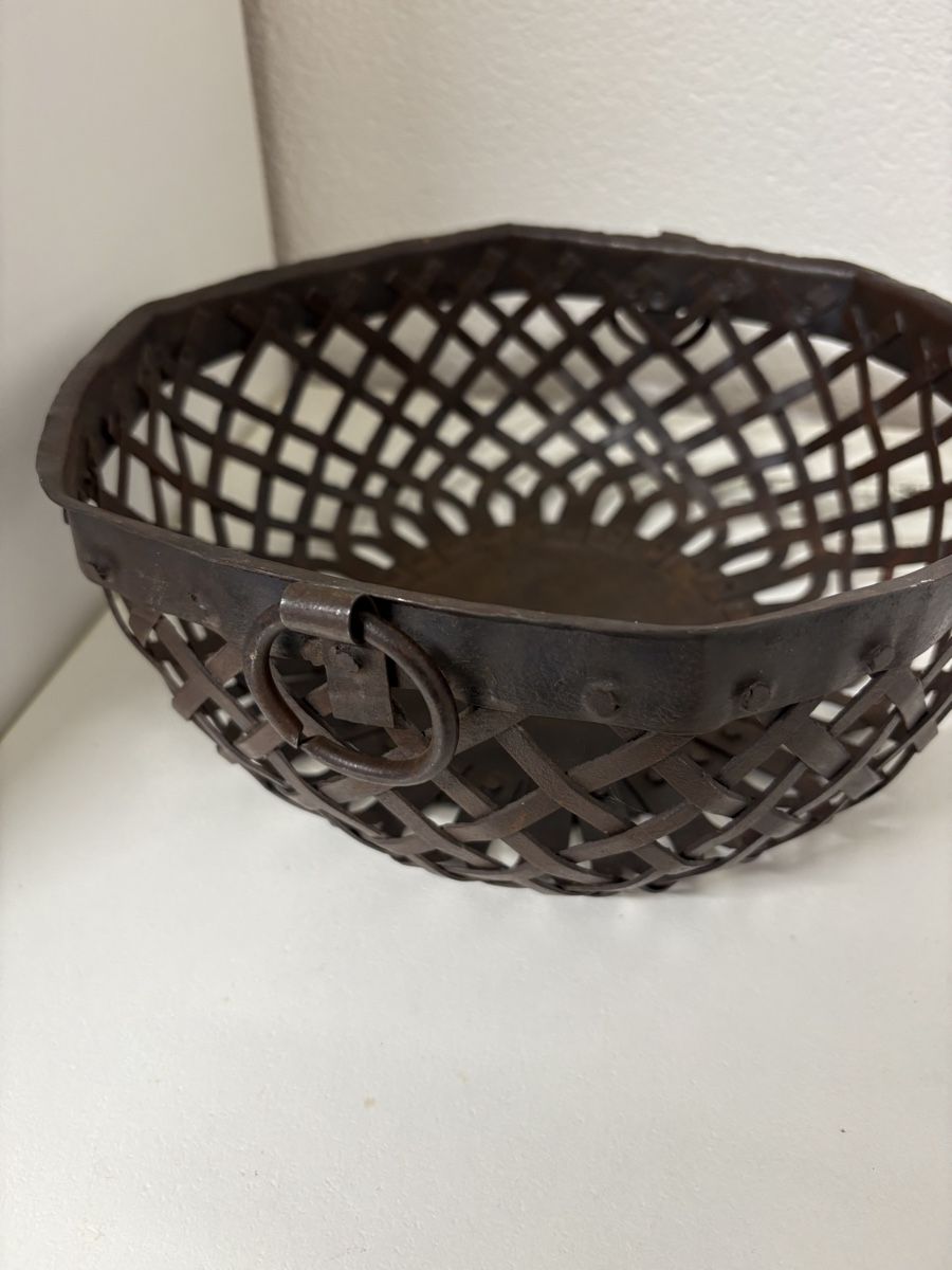 Altro per la casa: Rustikaler Korb aus Metall, Vintage-Stil, Herbstdeko – Nuovo (secondo la descrizione) da St.Gallen venduto da Bigdisch 2