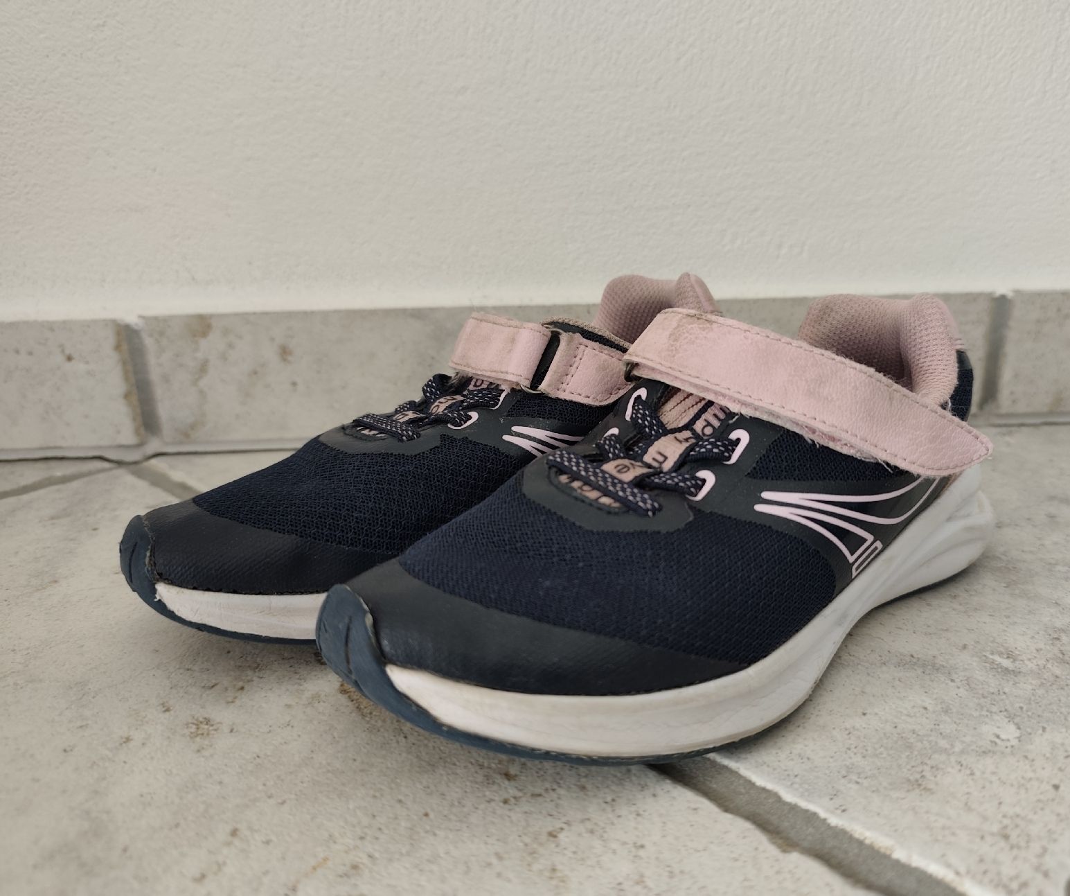 Scarpe per ragazze: Kinder Freizeitschuh  – Usato da Chur venduto da Rodanisa