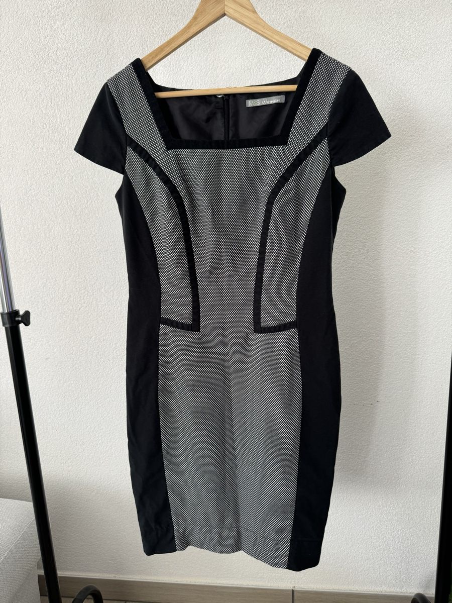 Kleider: Elegantes Kleid der Marke Marks & Spencer, S – Gebraucht aus Granges VS von rvn