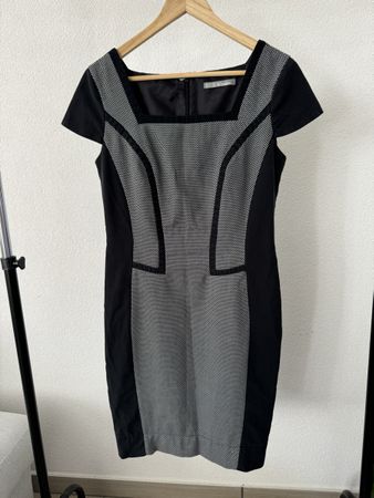 Elegantes Kleid der Marke Marks & Spencer, S