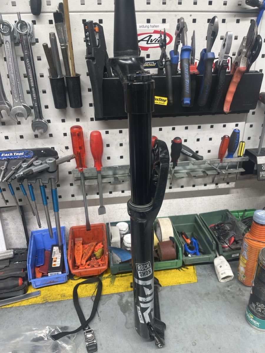 Rockshox Pezzi di ricambio: Rockshox Pike Ultimate 150mm – Usato da Basel venduto da aar_j22j 1
