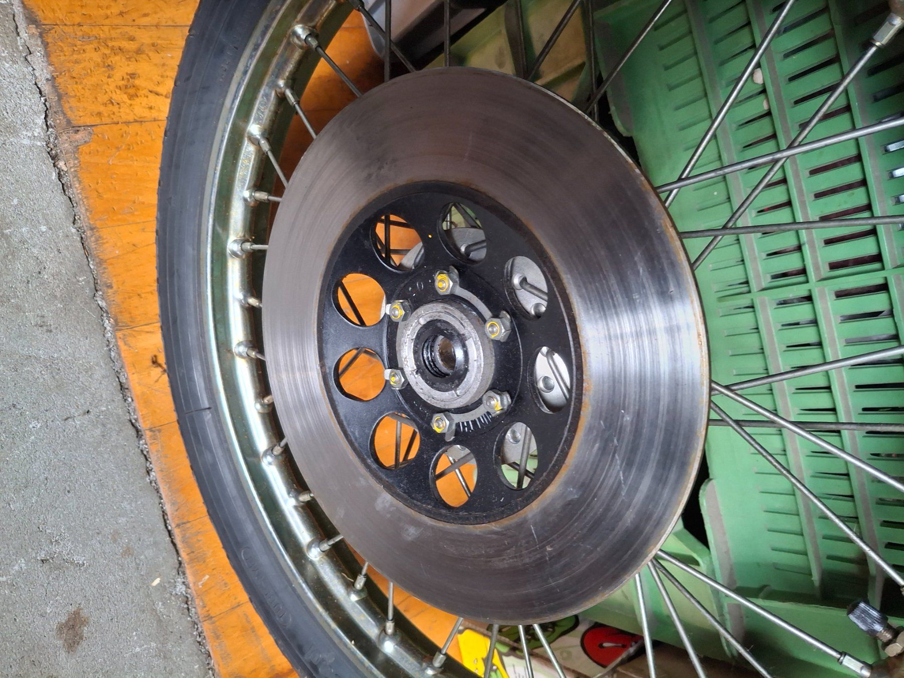 Yamaha Tutti i ricambio per moto: YAMAHA RS125 VORDERRAD 1977 - 1982 OLDTIMER CAFERACER – Usato da Wängi venduto da Toeff85 1
