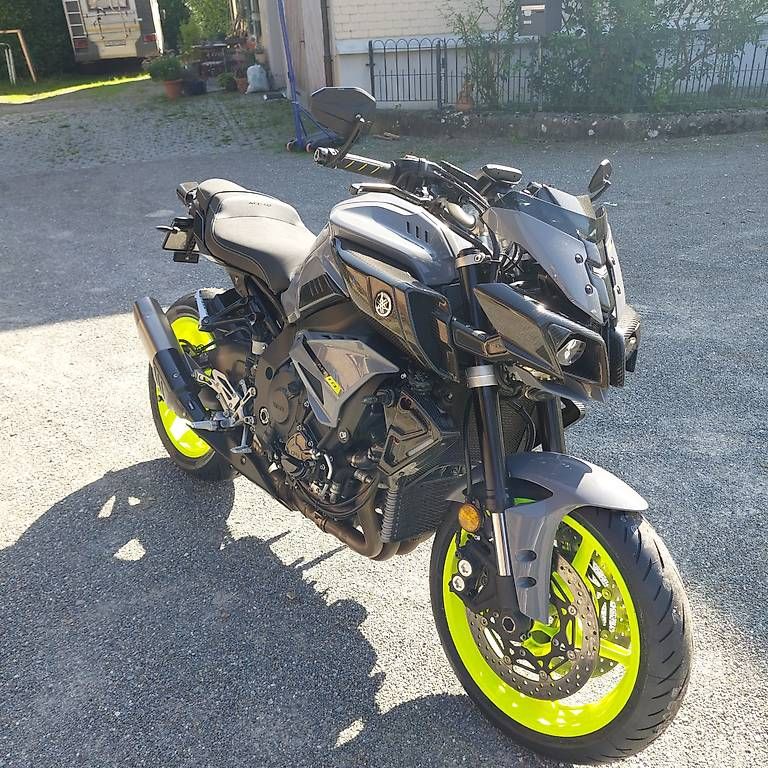 Strada: Yamaha MT 10 – Usato da Stachen venduto da Cross1 2