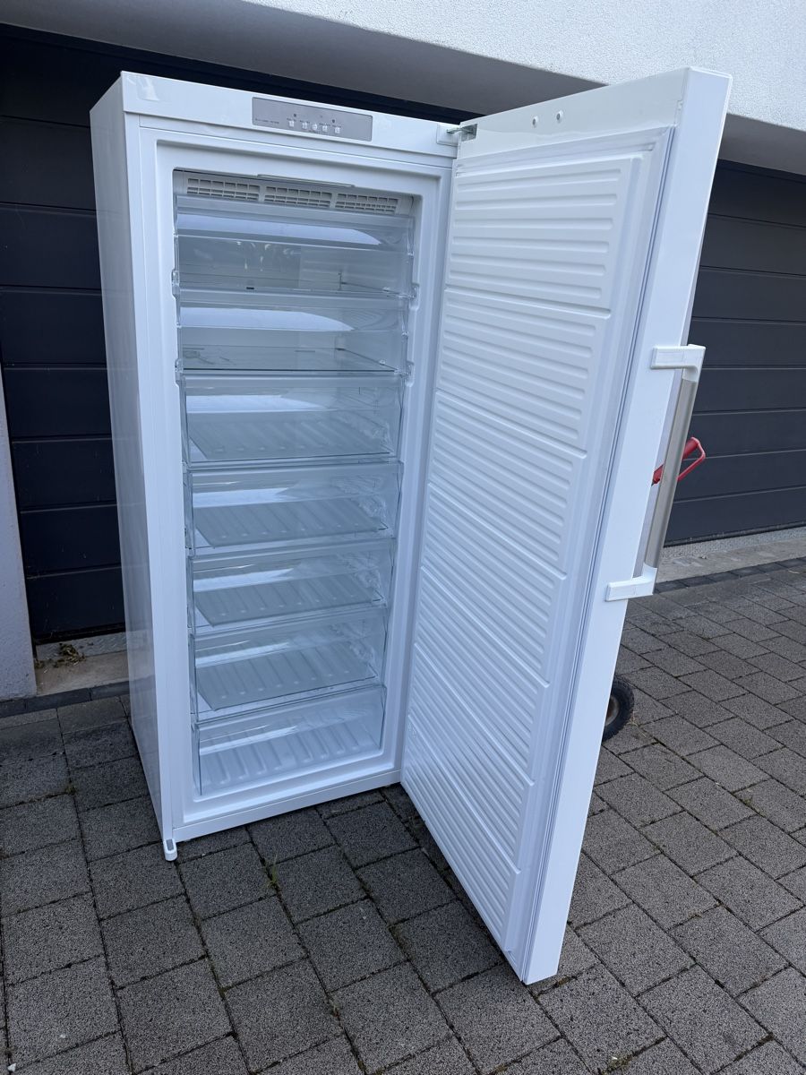 Mio Star Congelatori: Gefrierschrank A+++ Miostar Tiefkühler – Usato da Arlesheim venduto da VD.HG 2