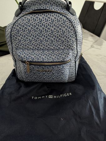 Zaino Tommy Hilfiger - come nuovo! 🎒 Perfetto regalo!