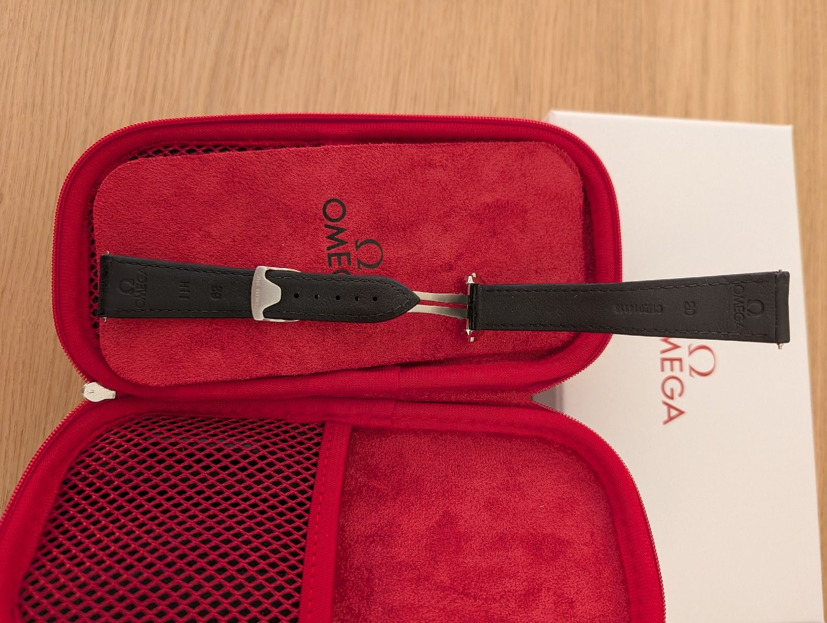 Omega Bracciali & Braccialetti: Omega Speedmaster Lederarmband – Usato da Uster venduto da ric_q9xw 3