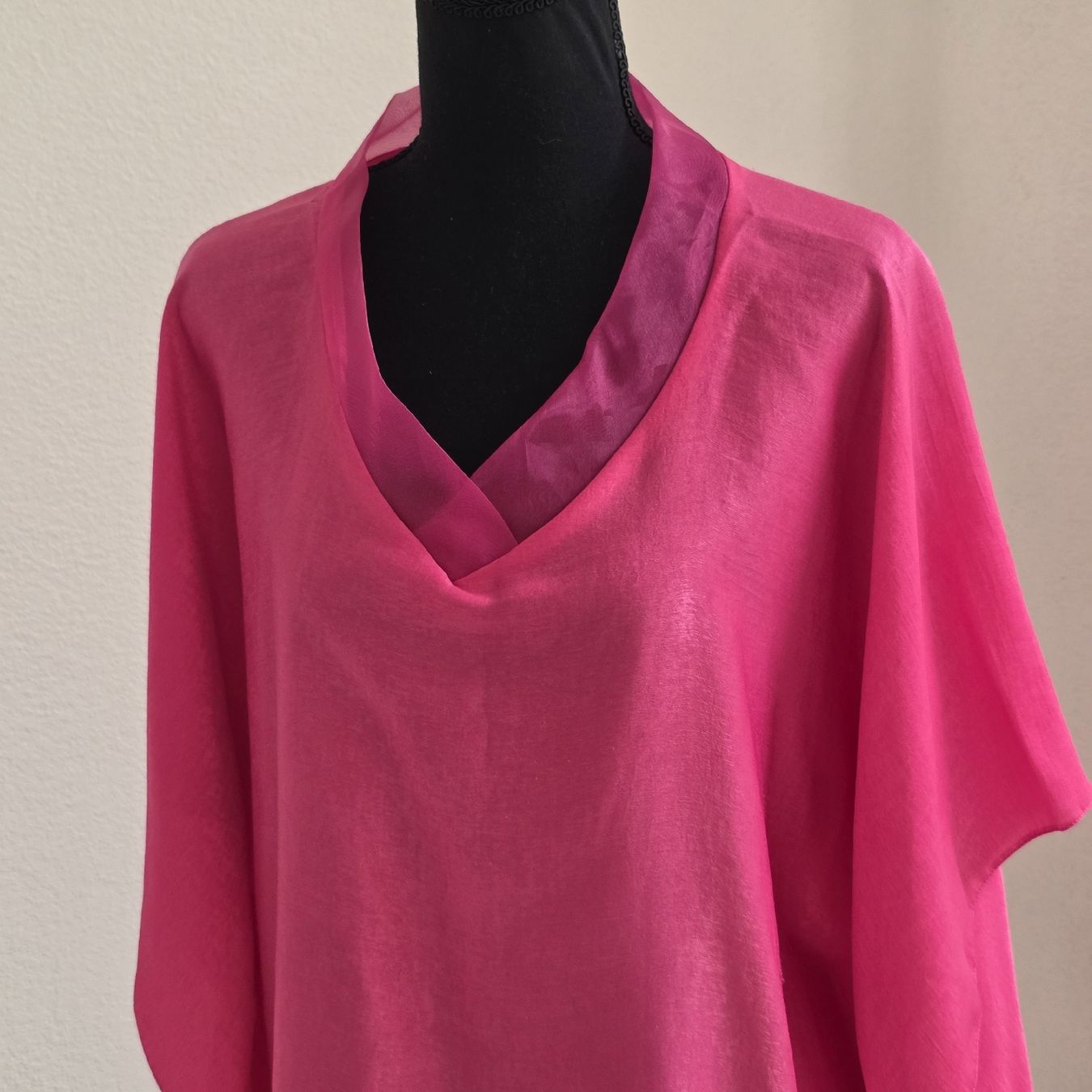 Tuniche: Tunik pink Einheitsgrösse leicht schimmernd – Usato da Rheinsulz venduto da Gilea 1