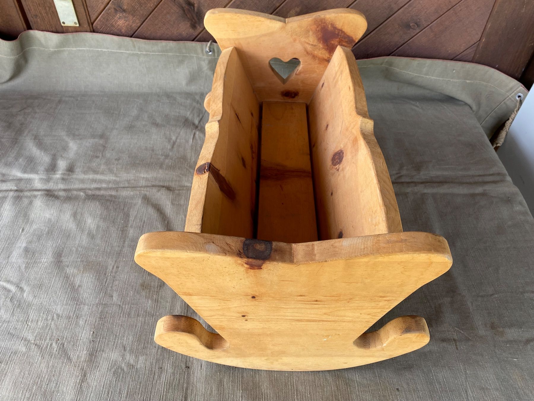 Campanacci mucche: antike Puppenwiege aus Holz – Usato da Feldbach venduto da Olive1 4