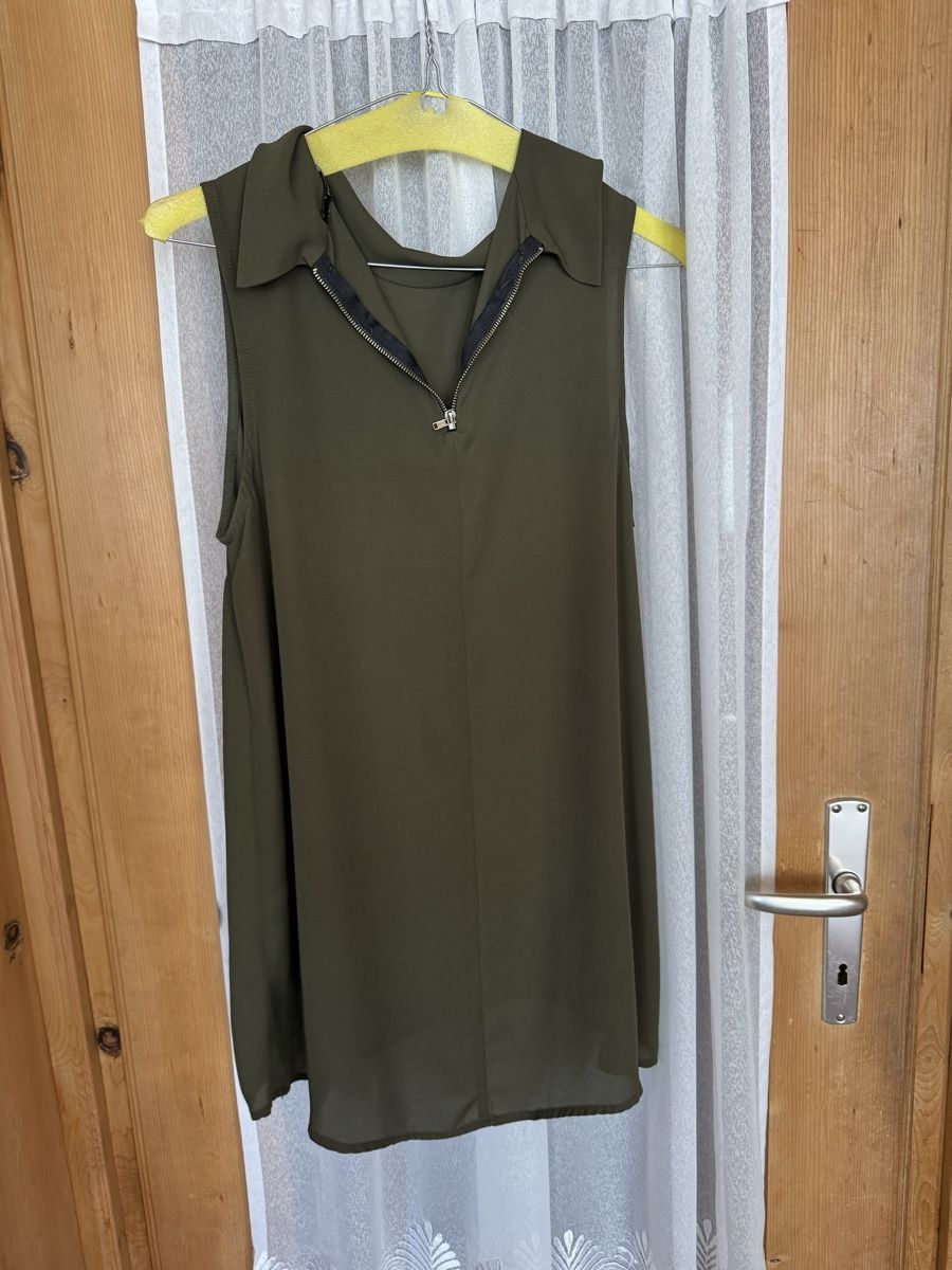 Maillots de corps & Pantalons: Langes Shirt – D'occasion à Samedan par rob_g658 1