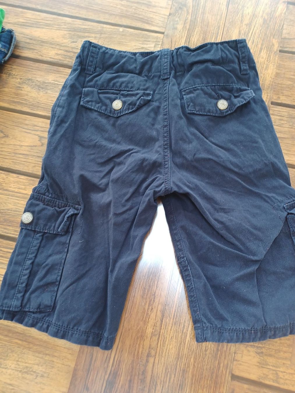 Pantaloni: short Kids 122 – Usato da Servion venduto da josephine22 1