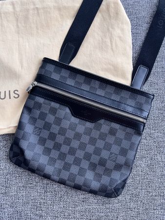 Louis Vuitton Umhängetasche Damier Graphite Canvas Herren