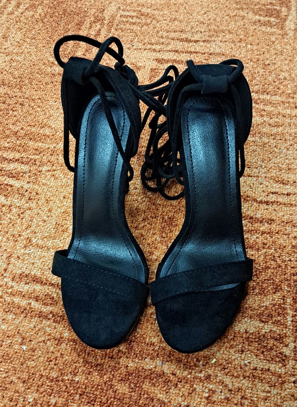 Scarpe da donna: Riemensandalen schwarz NEU Gr. 38 – Nuovo e nell'imballaggio originale da Emmen venduto da Huwimark 1