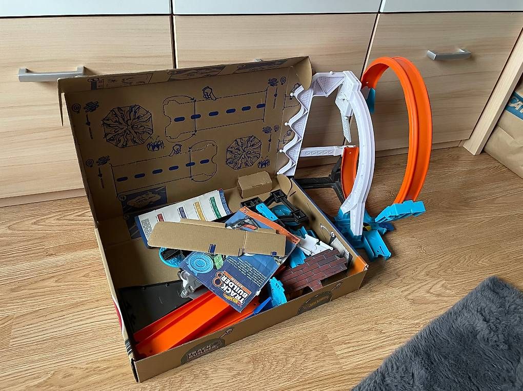 Hot Wheels Jouets: Hot Wheels – D'occasion à Weggis par pilot777Klaus