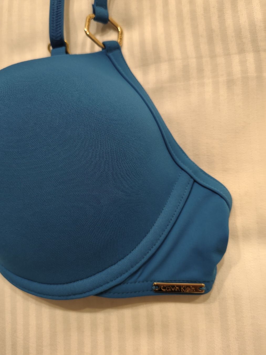 Calvin Klein Costumi da bagno & Bikini: Calvin Klein Bikini-Oberteil, hellblau, 34B  – Nuovo (secondo la descrizione) da Baden venduto da jcm_9dkf 2