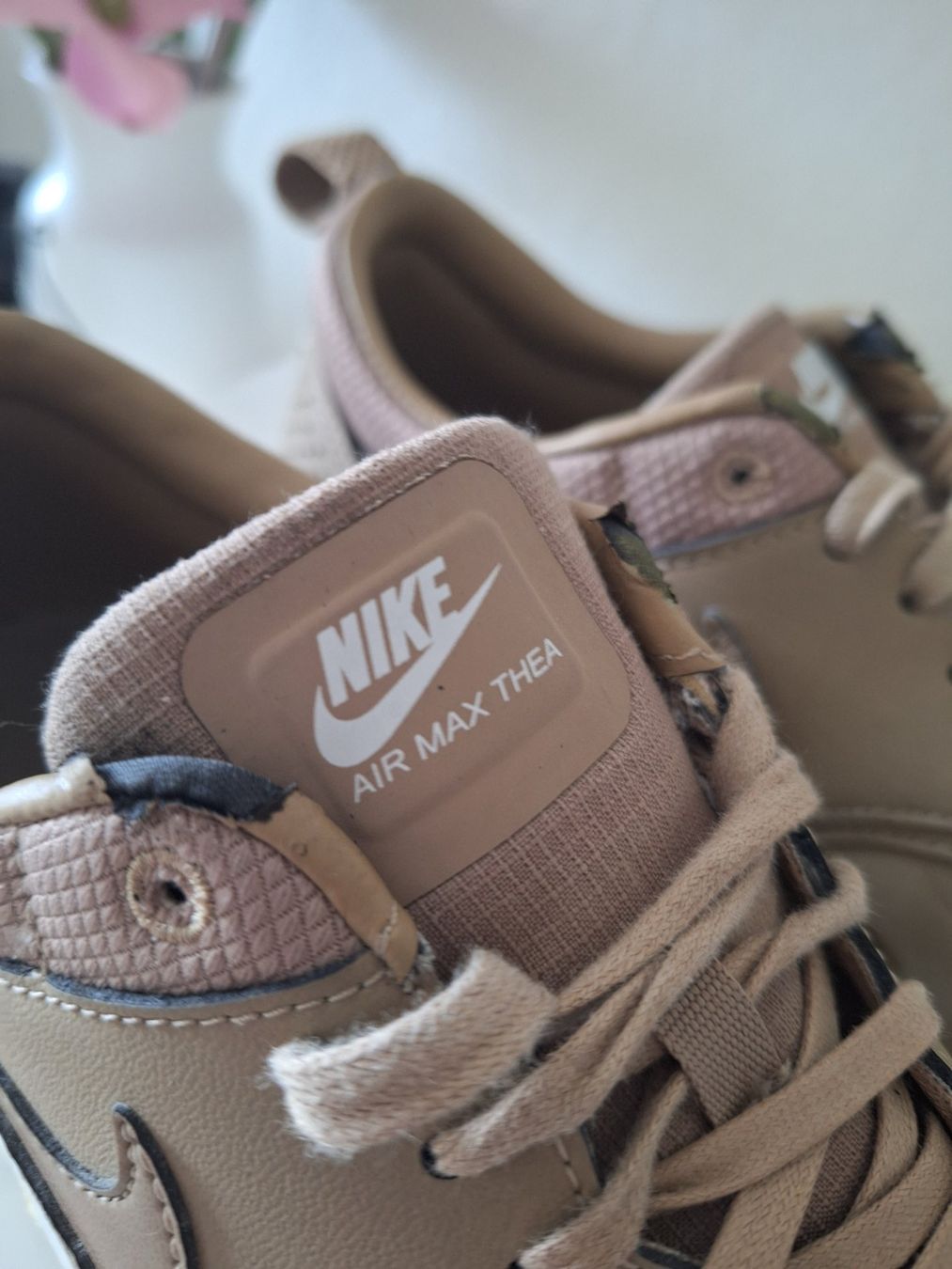 Nike Scarpe da donna: Nike Air Max Thea Damen Sneaker Beige – Usato da Worb venduto da nfsolutions 2
