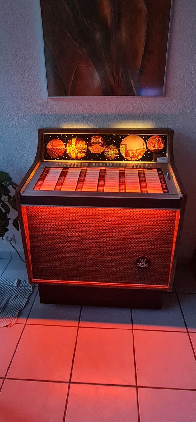 Musiktruhen: NSM HIT 120 Jukebox – Gebraucht aus Meiringen von Logia